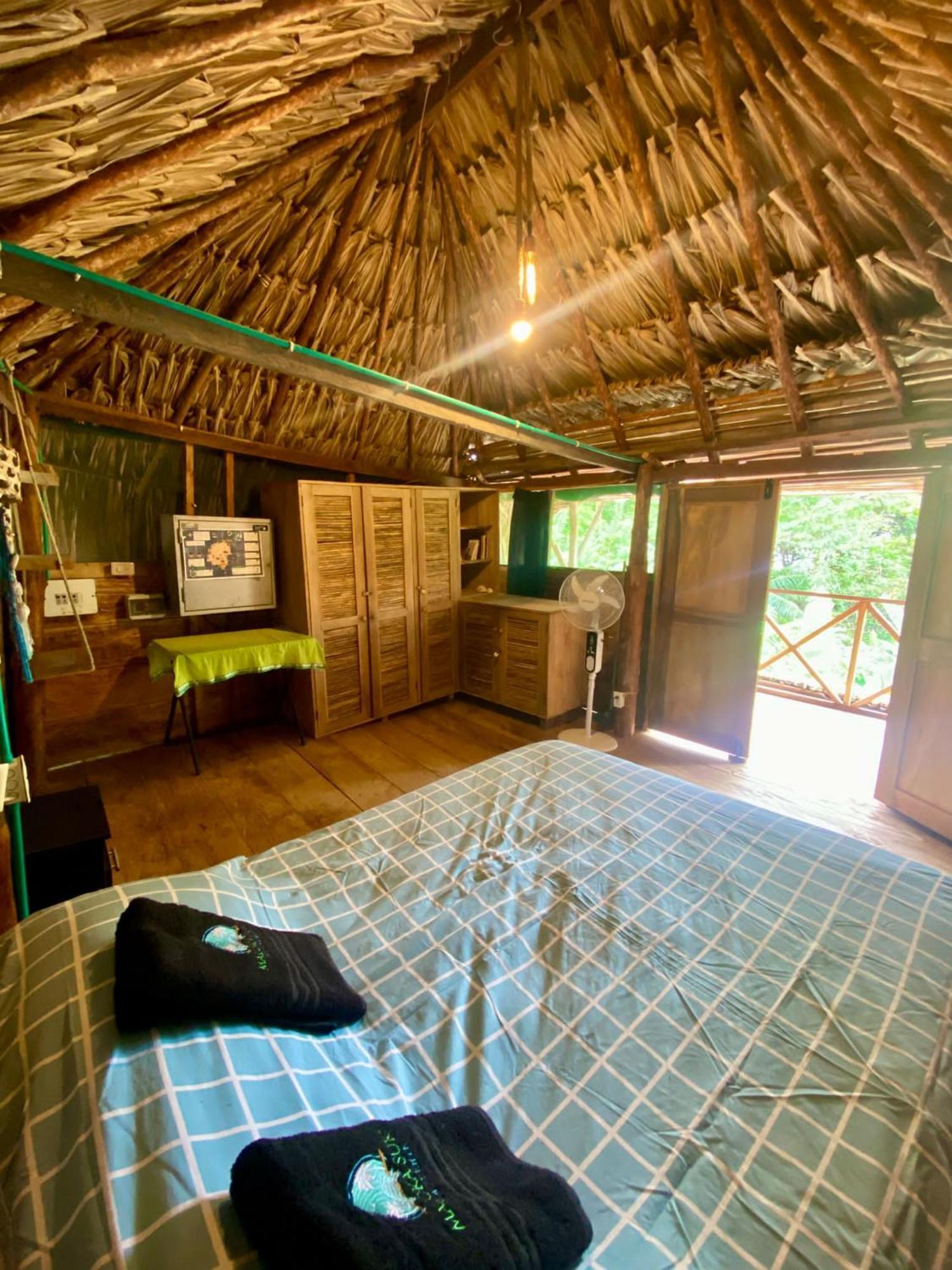 Private Beach House Maloka Surf Puerto Limon Eksteriør billede